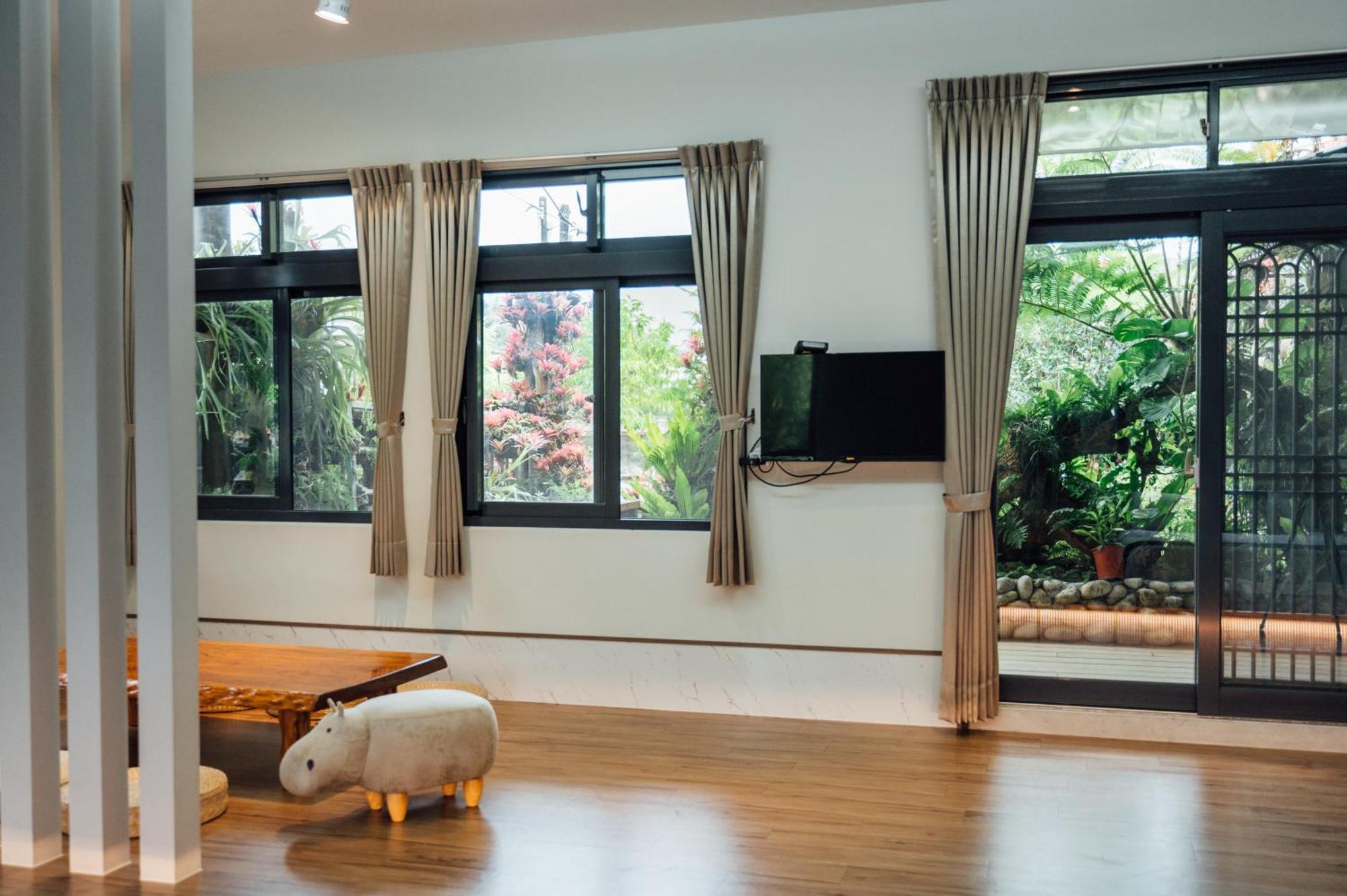 蘊慢築 茶花藝主題民宿 Yun Man Zhu Homestay Gongguan Exteriér fotografie